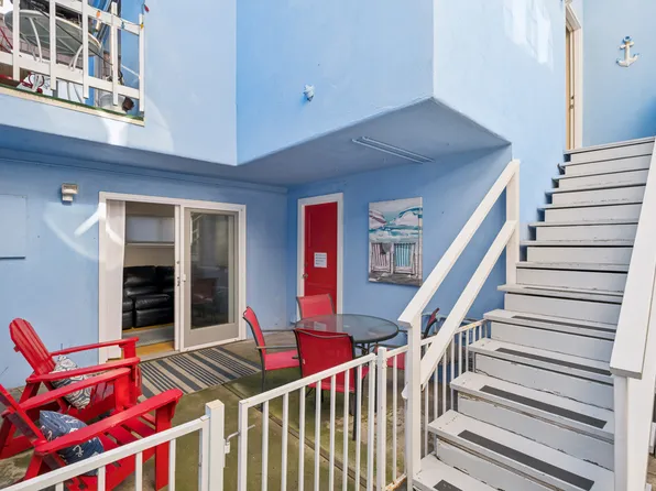 131.5 Turquoise Ave #B, Newport Beach, CA 92662