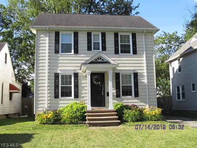 1st image of 119 Stanford Ave