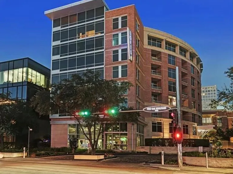 1901 Post Oak Blvd #4102 — Photo 38