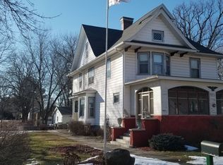 321 N Elm St, Franklin Grove, IL 61031