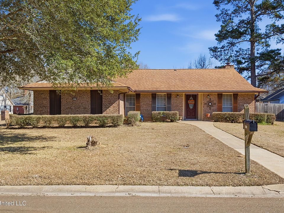 1st image of 3517 Longstreet Dr