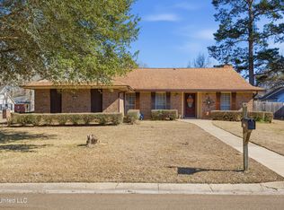 3517 Longstreet Dr, Pearl, MS 39208