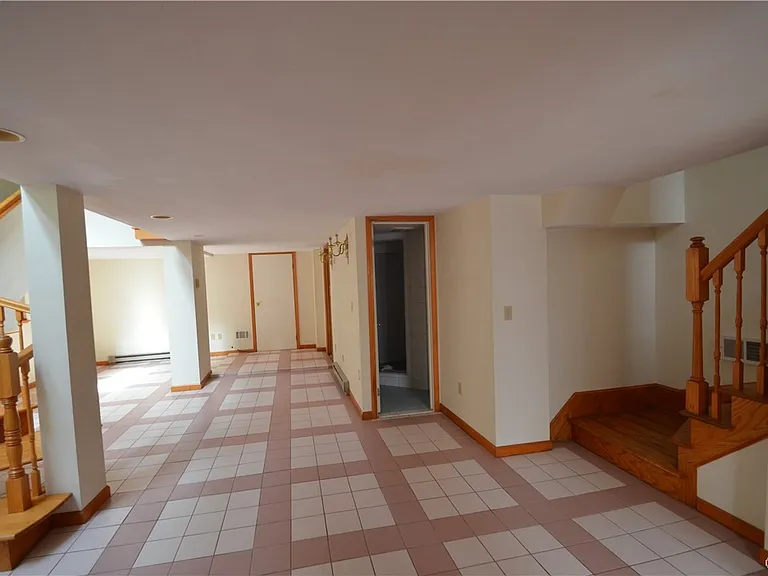 210 Lincoln Park Dr — Photo 29