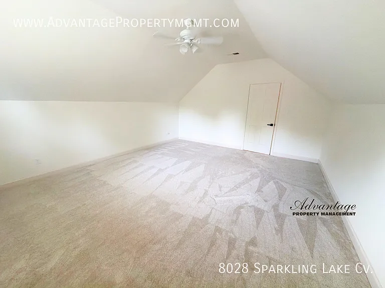 8028 Sparkling Lake Cv — Photo 22