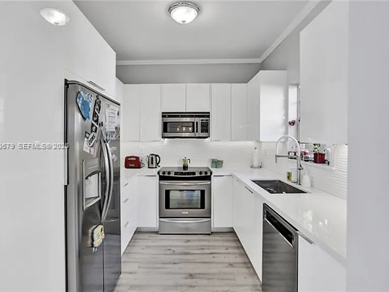 3135 Gifford Ln #3135 — Photo 8