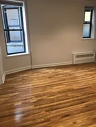 Rented by Metropolis Real Estate of Manhattan