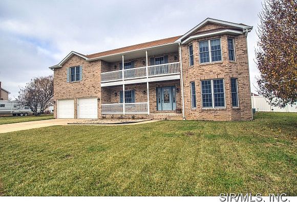 1st image of 1211 Antique Ln