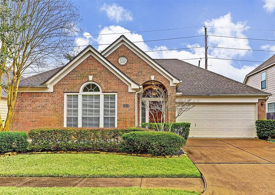 1st image of 4019 Creek Hollow Ln