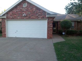 2303 93rd St, Lubbock, TX 79423