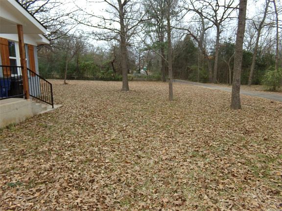 4th image of 3521 Valentine Dr