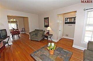 3rd image of 8641 Rosalie Ave