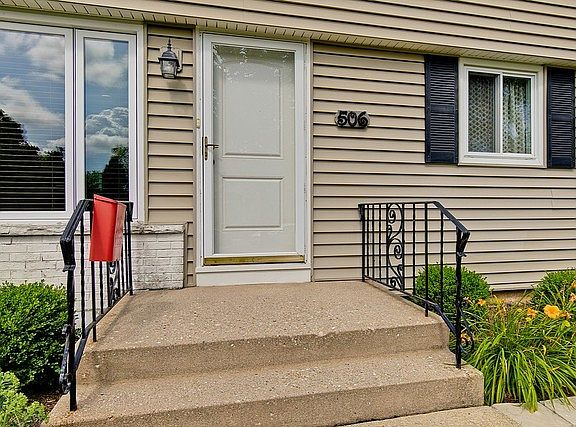 2nd image of 506 N Derbyshire Ave