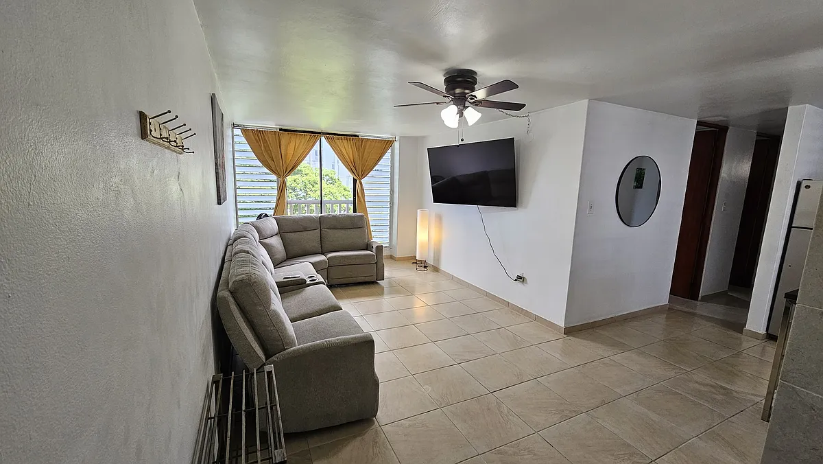 Building Photo - 1202 Cond Quintana Rdg #A