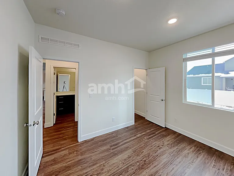 2613 W 3340 S — Photo 20