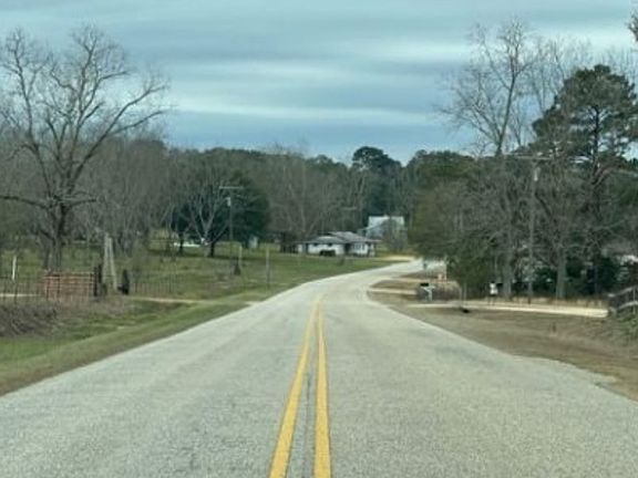 Exterior Neighborhood (street photo)