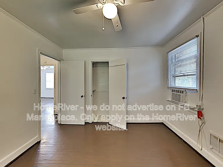 323 N Magnolia St — Photo 7