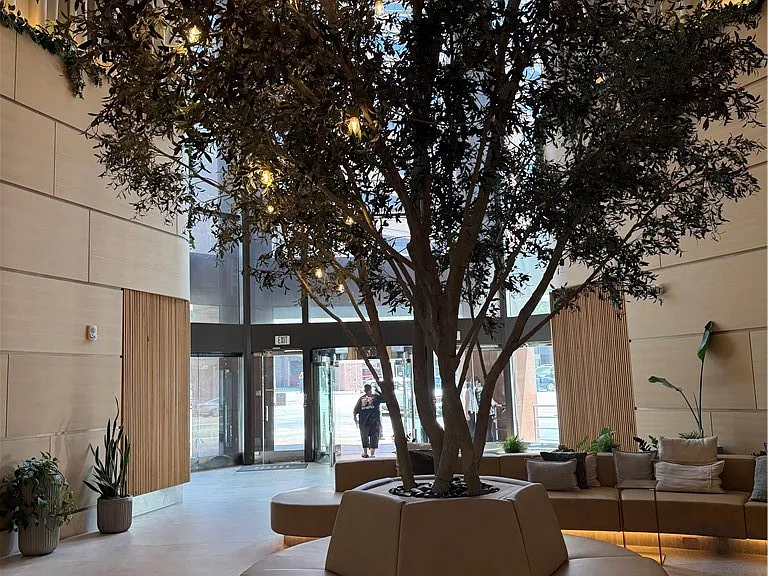 1100 Wilshire Blvd #2811 — Photo 4