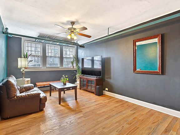 5th image of 4840 W Henderson St #G