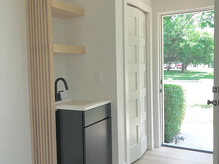811 Burr Oaks Dr #1001 — Photo 20