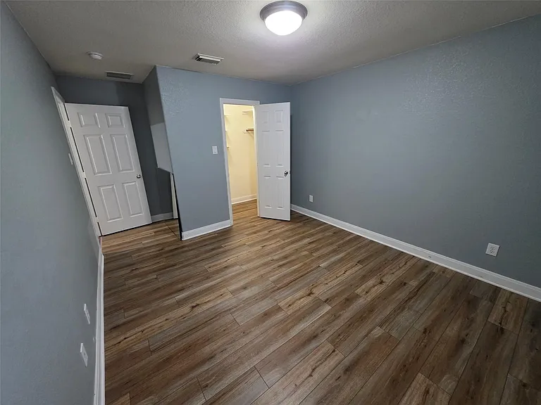 3011 Crescent Oaks Park Ln — Photo 20