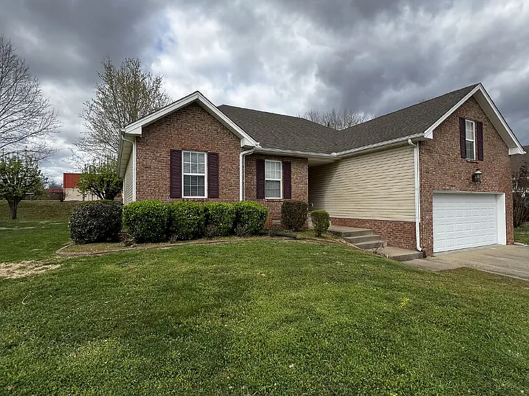 3427 Poplar Hl — Photo 3
