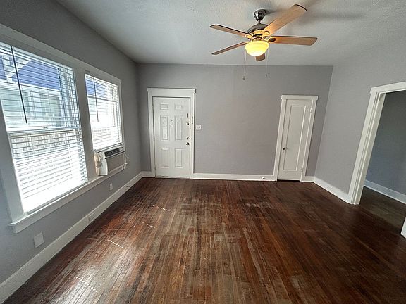 5th image of 1409 W Magnolia Ave