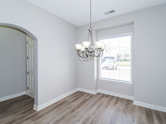4th image of 8885 Versilia Ave