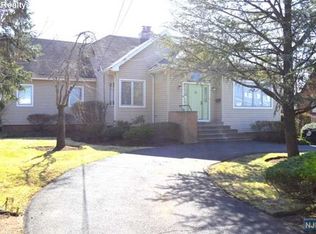 19 Central Ave, Demarest, NJ 07627