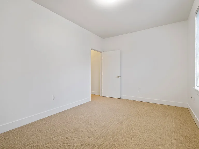 Six Oaks — Photo 26