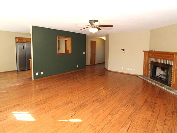 5th image of 1106 W Cottonwood St