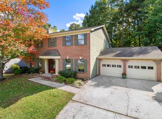 9301 Countryway Dr, Knoxville, TN 37922