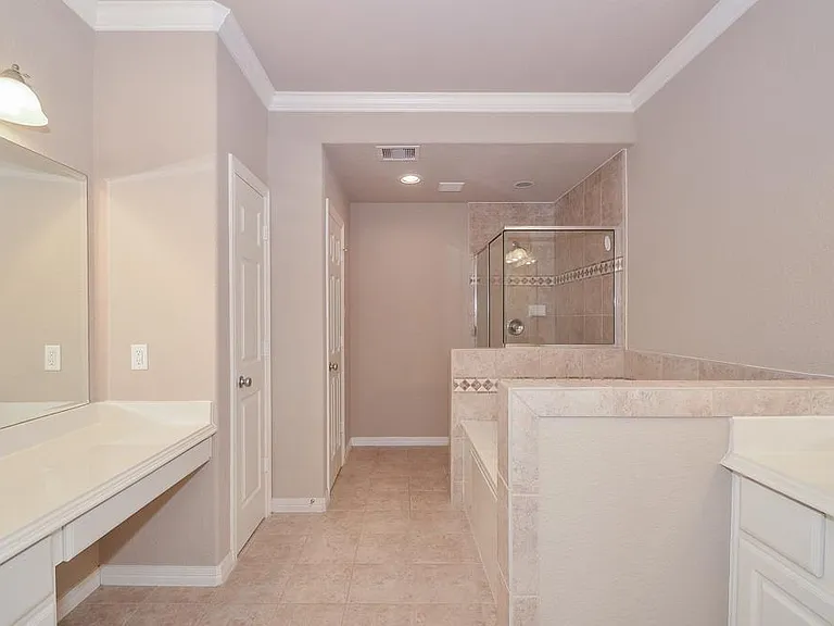 3042 Royal Oaks Crst — Photo 18
