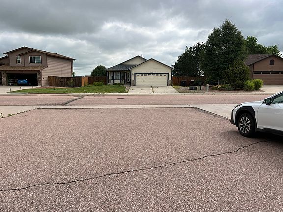 4th image of 7474 Silver Bow Dr