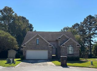 614 Player Ct, Jacksonville, NC 28540