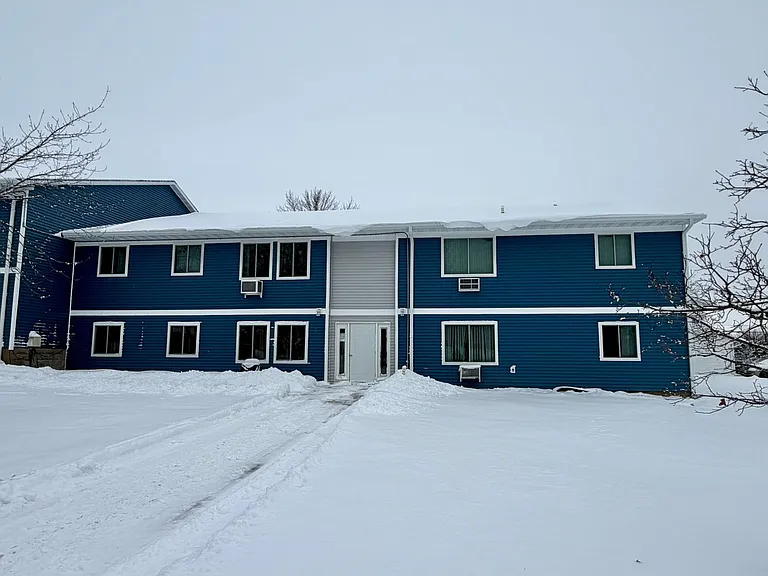 1010 Sawyer Dr — Photo 17