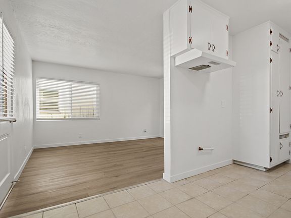 5th image of 825 N Obispo Ave #827