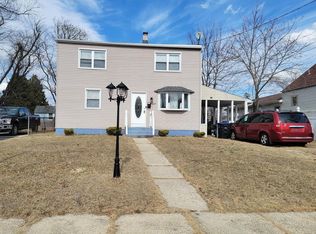 329 9th Ave, Lindenwold, NJ 08021