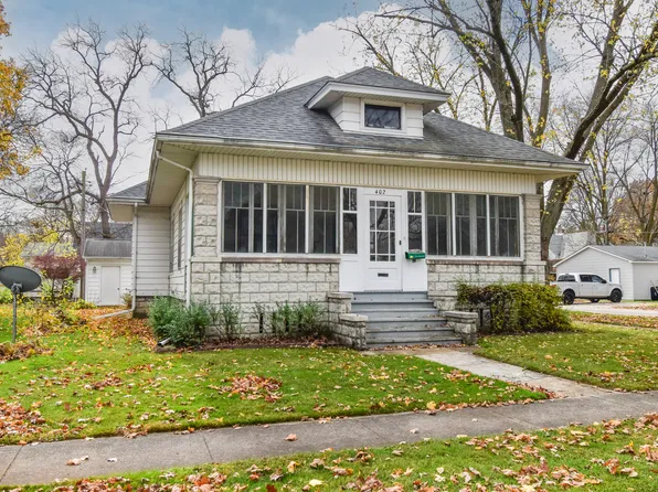 402 E Elmwood St, Pontiac, IL 61764