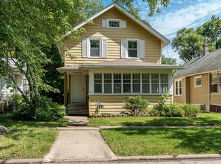 621 Cottage Grove Ave, Rockford, IL 61103