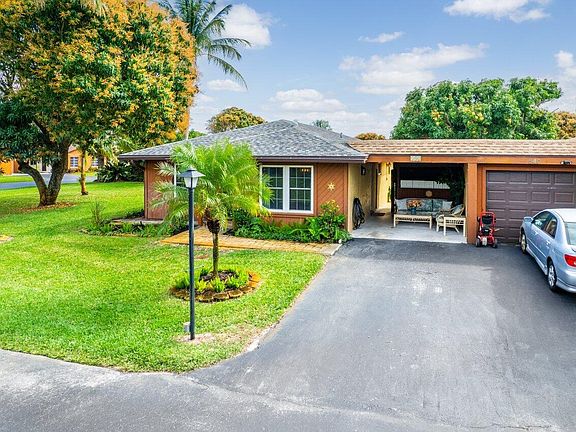 2nd image of 542 SE 28th Circle