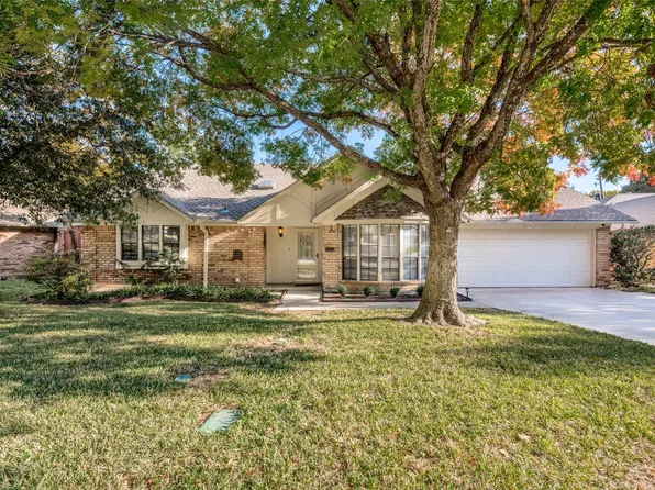 (undisclosed Address), Arlington, TX 76017