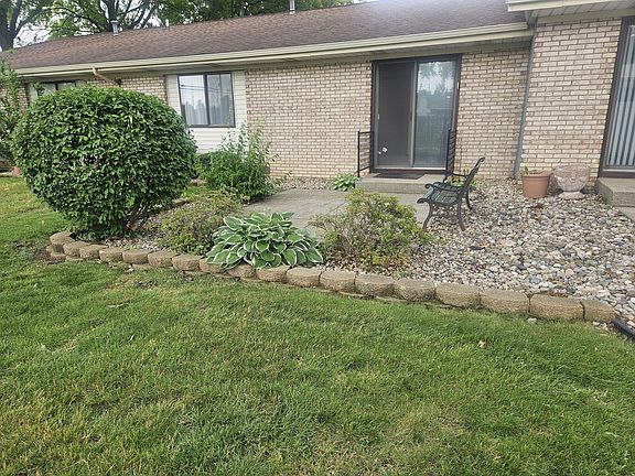 3rd image of 3196 Beechnut Ln #2
