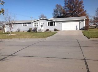 1101 Oak St, Wood River, NE 68883