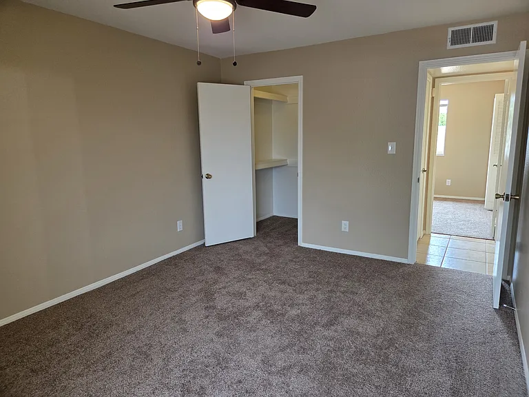 2334 W Olla Ave — Photo 7