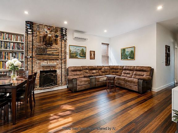 5th image of 78 Cornelia St