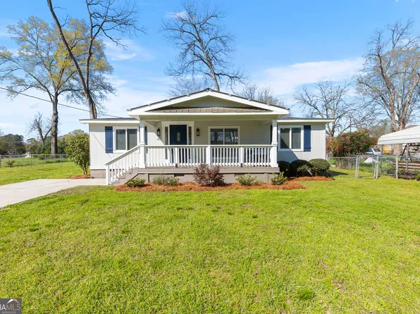 129 Walnut St, Bonaire, GA 31005