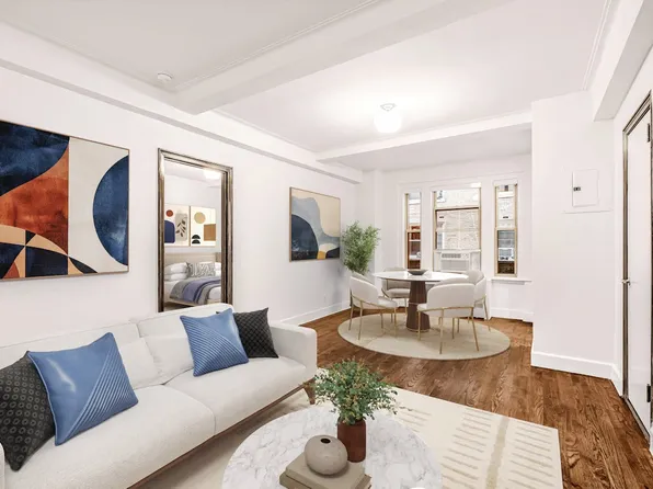 24 Fifth Avenue image 1 of 18