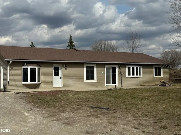 3107 250th St, Duncombe, IA 50532