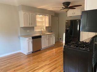 4701 Locust Ave, Glenview, IL 60025