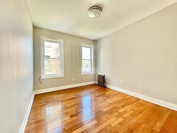 4th image of 500 Baldwin Ave #31A